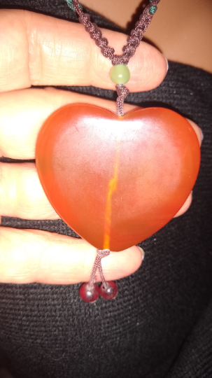 Carnelian pendant large heart necklace vintage / Worry stone / Sacral chakra / Sacral jewelry / gold chain / attraction stone / relax stone