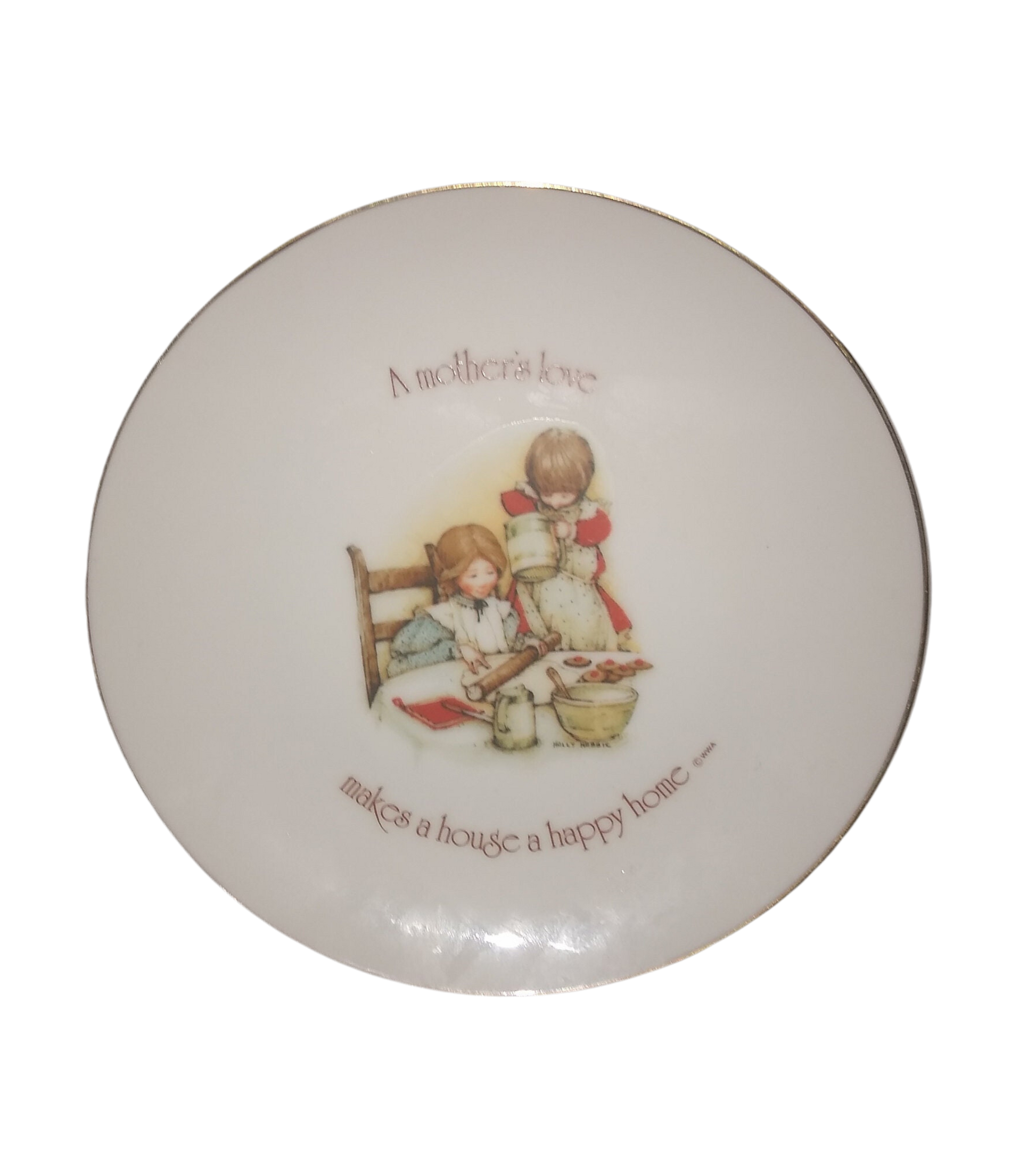 Lasting Memories Plate. A Mother's Love Makes A House A Happy Home Plate Featuring a Mother And Her Children. Plate Made in Japan. 