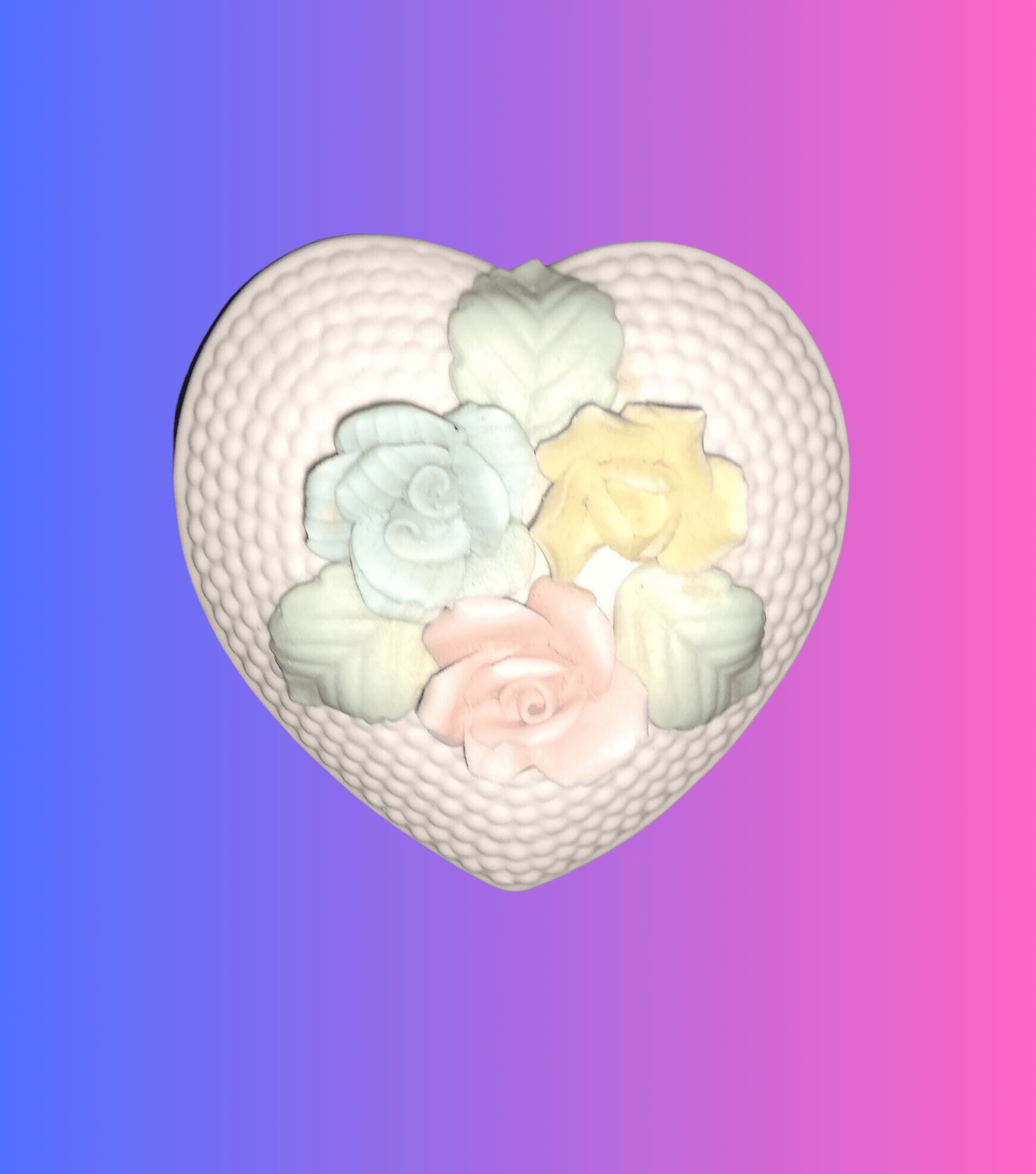 Norleans japan Flower Jewelry Box.  Heart Flower trinket box.  Art Deco.  A porcelain heart shaped jewelry box with colorful roses.