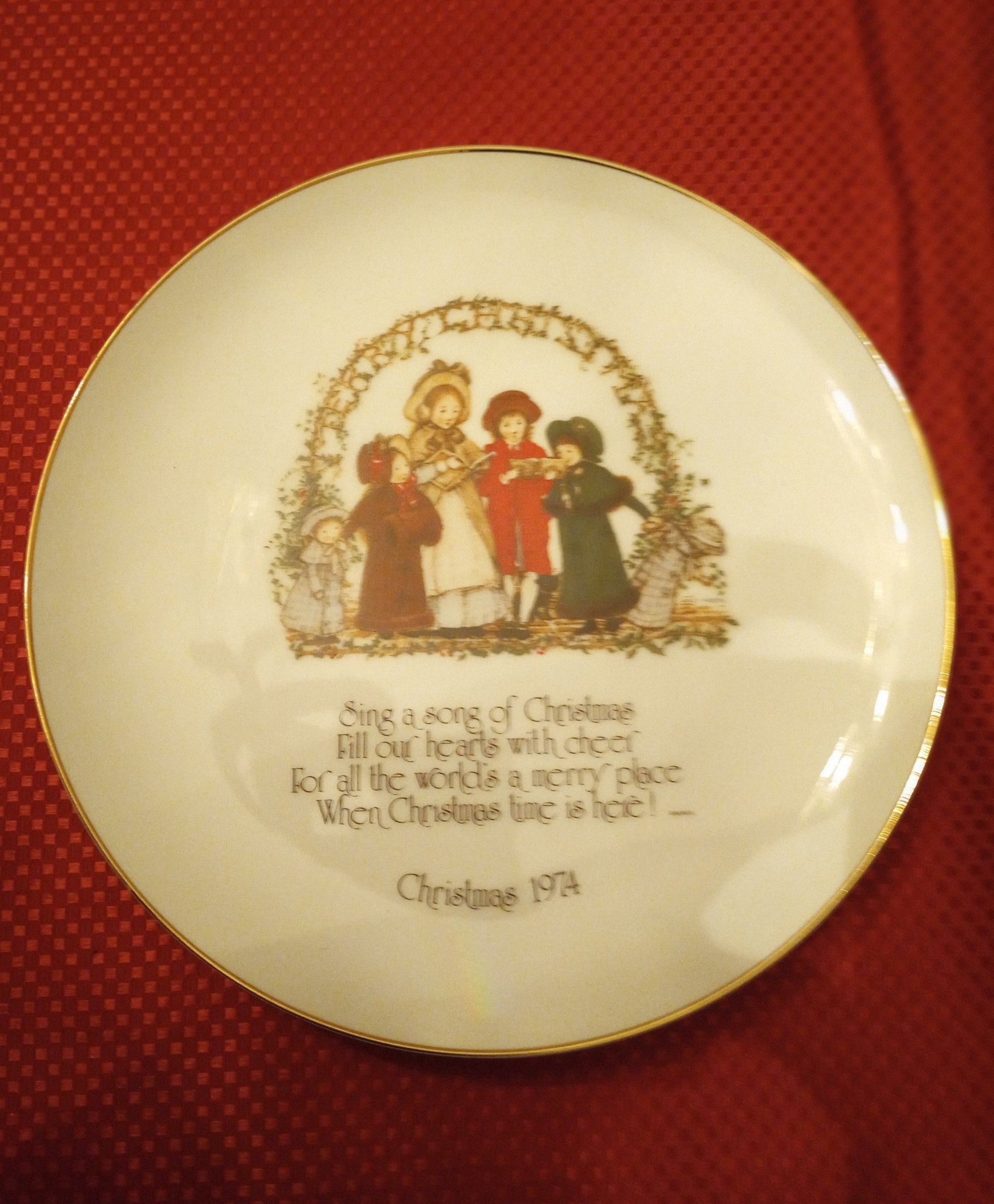 Holly Hobbies Christmas Song 1974 Plate