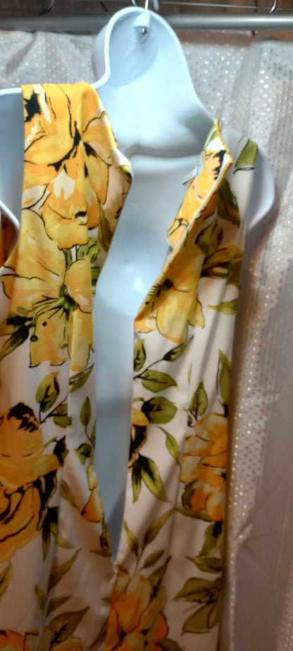 Kim Rogers Dress Floral Sleeveless Yellow Green Flower Tropical Knee Midi Summer Size: 6 Stunning yellow flowers on this sleeveless floral dress. Step out in style this Spring and Summer.