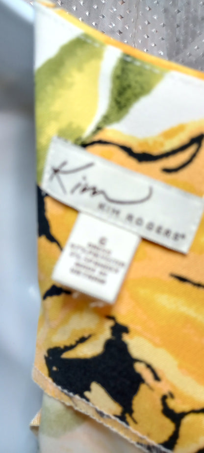 Kim Rogers Dress Floral Sleeveless Yellow Green Flower Tropical Knee Midi Summer Size: 6 Stunning yellow flowers on this sleeveless floral dress. Step out in style this Spring and Summer.