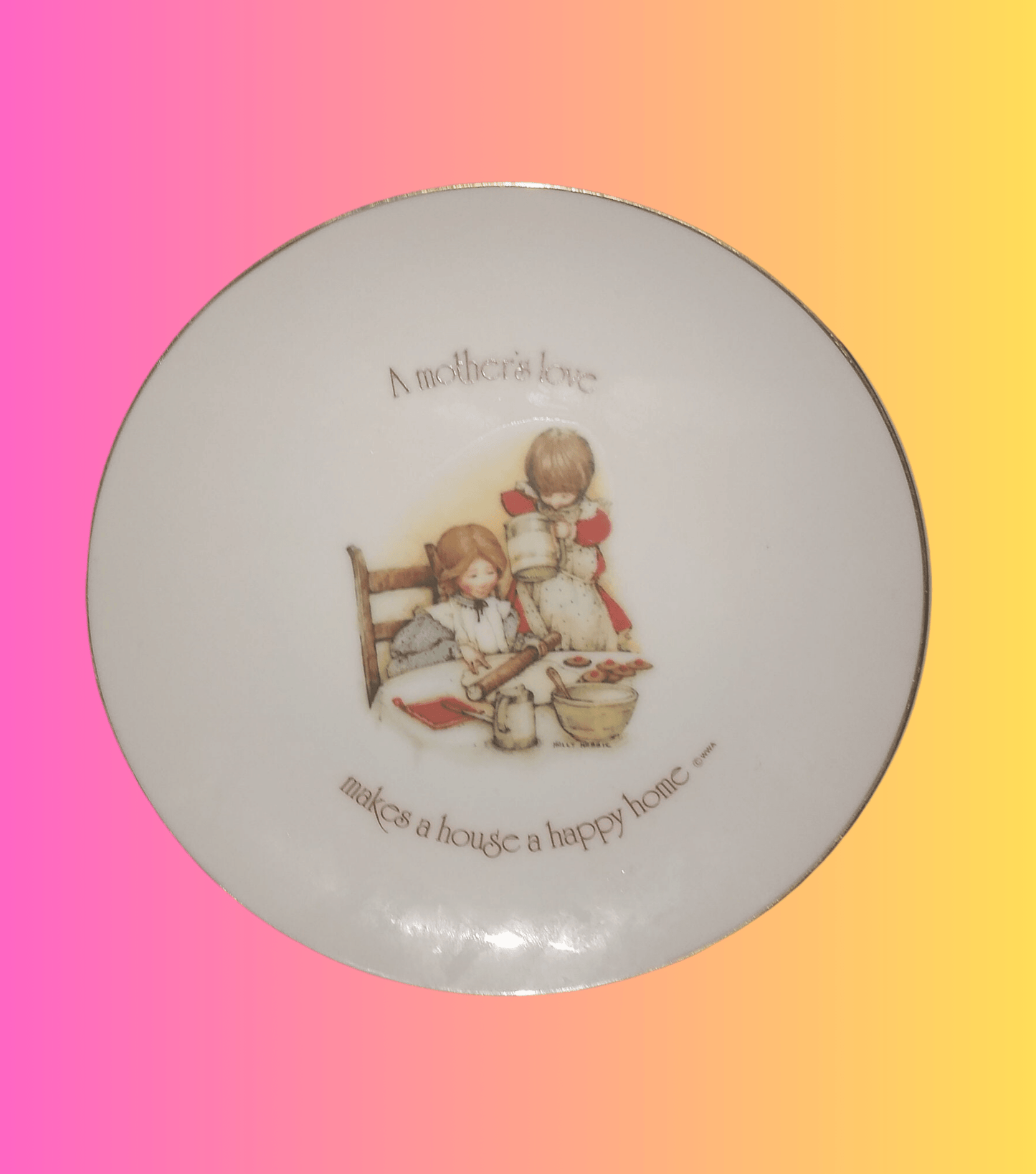 Lasting Memories Plate. A Mother's Love Makes A House A Happy Home Plate Featuring a Mother And Her Children. Plate Made in Japan. 