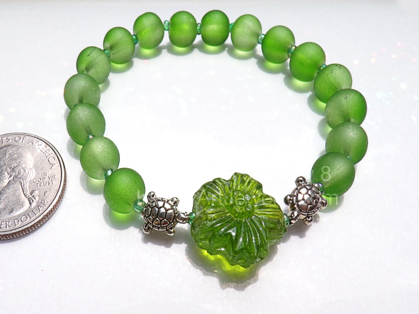 Flower jewelry / Turtle bracelet / Sea Glass bracelet / green jewelry / friend gift / gift for girlfriend / daughter gift / summer jewelry
