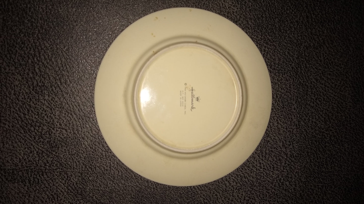 Vintage Hallmark Newborn Baby Plate (Back View) With Sheep, Brings New Dreams. Made in Japan In 1984. 